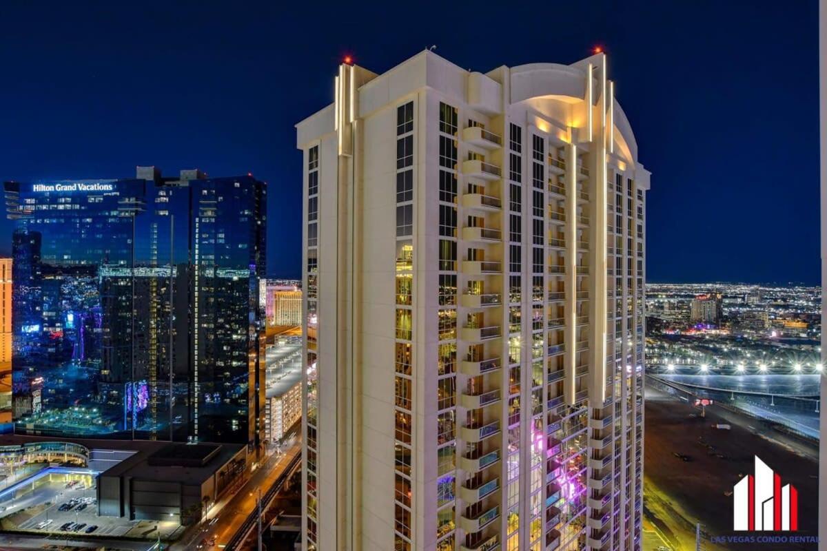 Mgm Signature-33-711 F1 Track & Strip View Balcony Las Vegas Exterior photo